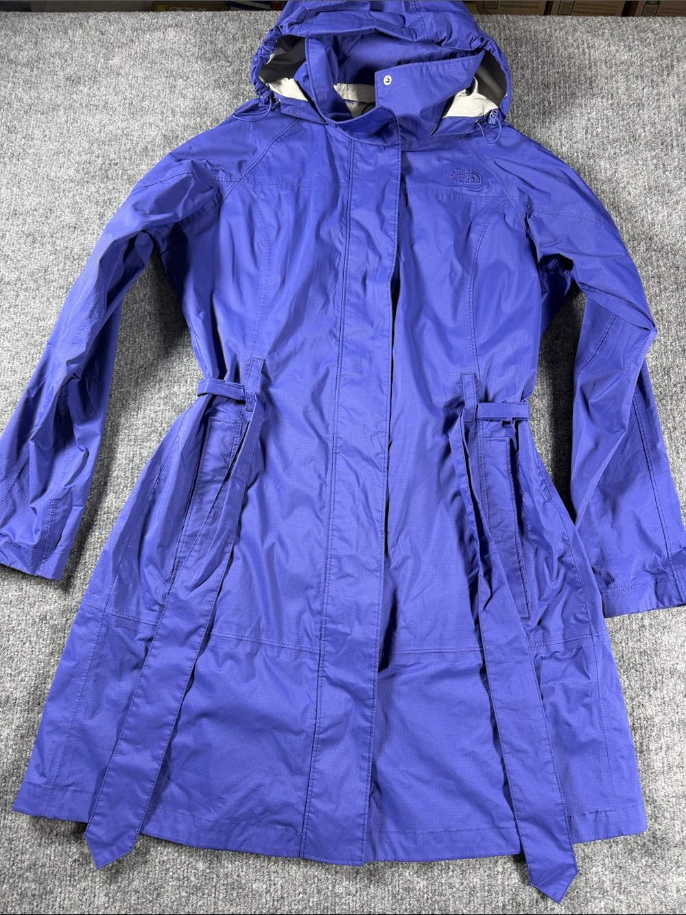 The North Face Women's Hyvent 2.5L Hooded Trench Coat